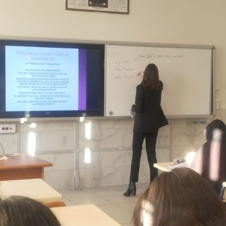 Gamze Ç.