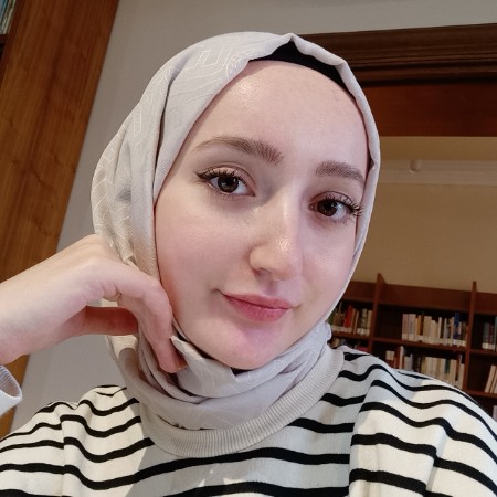 Ceyda G.