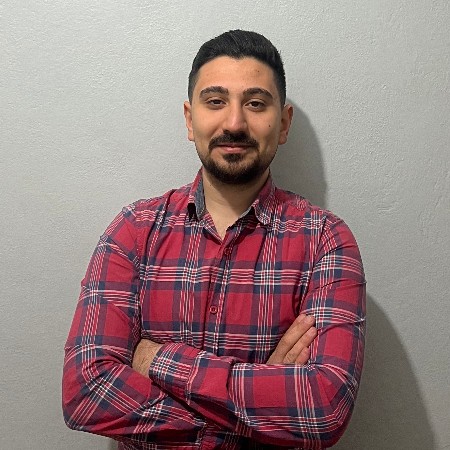 Serkan G.
