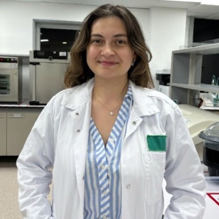 Ayça Ö.
