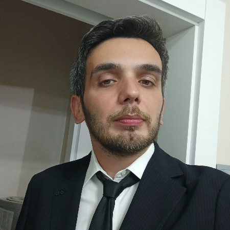 Seçkin E.