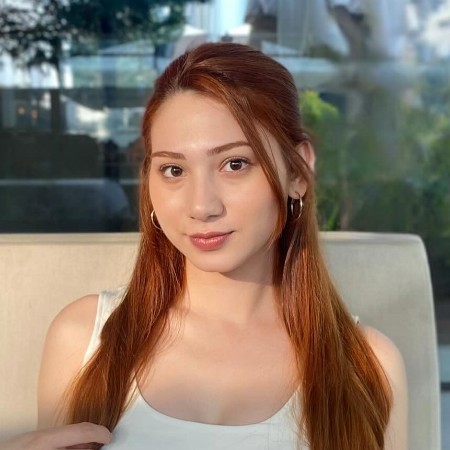 Esra B.