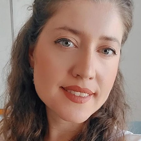 Özlem B.