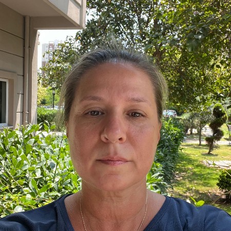 Elçin Ö.