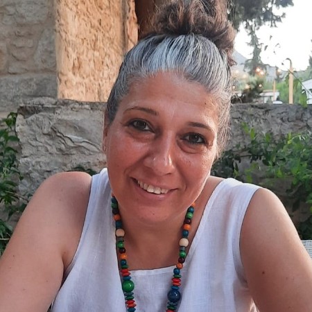 Dilek R.