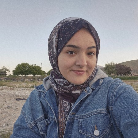 Meryem Ç.