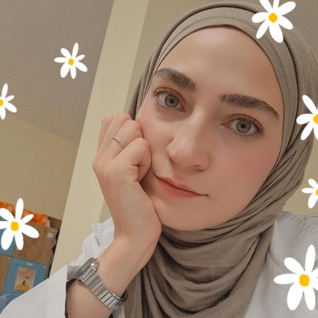 Hande Nur K.