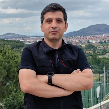 Mustafa G.
