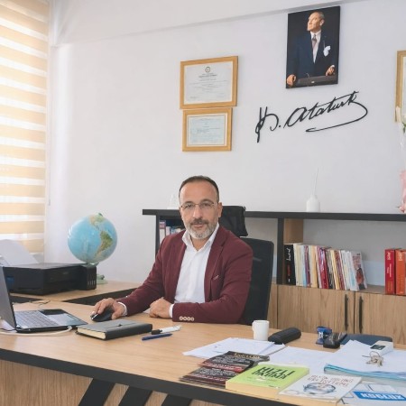 Haydar Y.