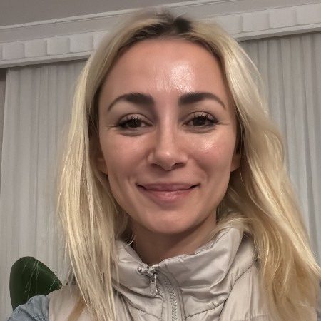 Açelya A.