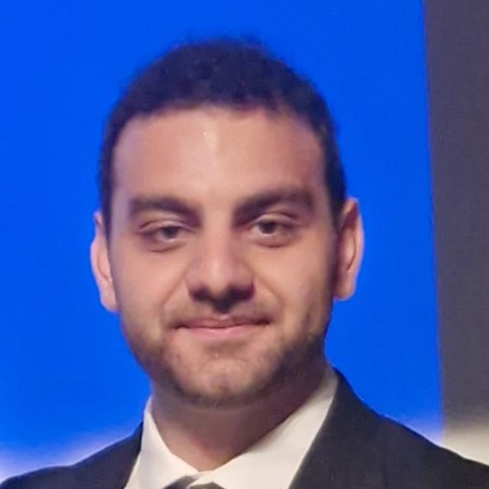 Enes Ç.