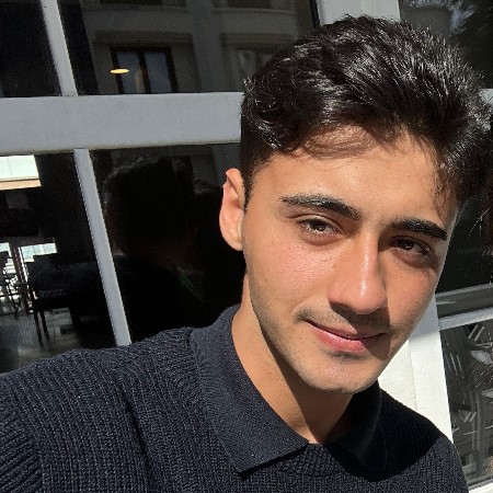 Ümit Y.