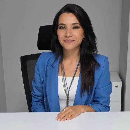 Esma C.