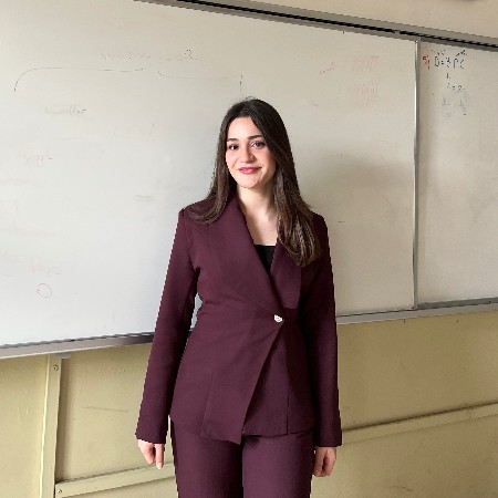 Kübra Ş.