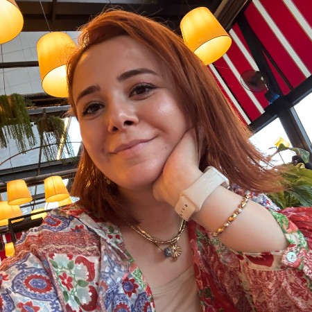 Özlem T.