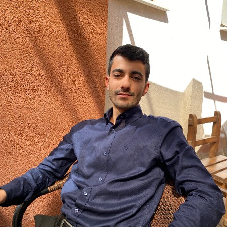 Hüseyin E.