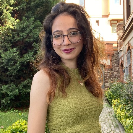 Ayşegül A.