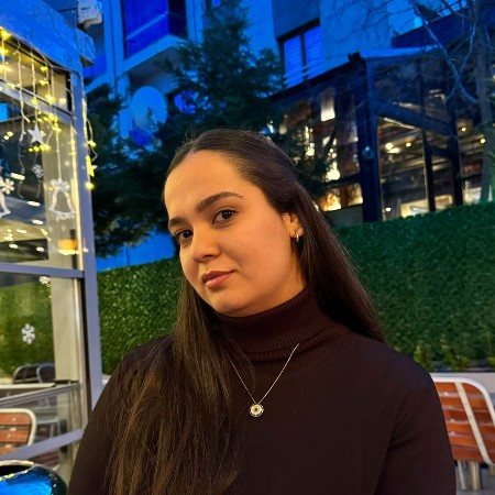 Zeynep K.