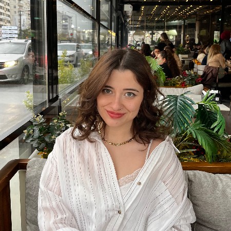 Irem Gamze G.