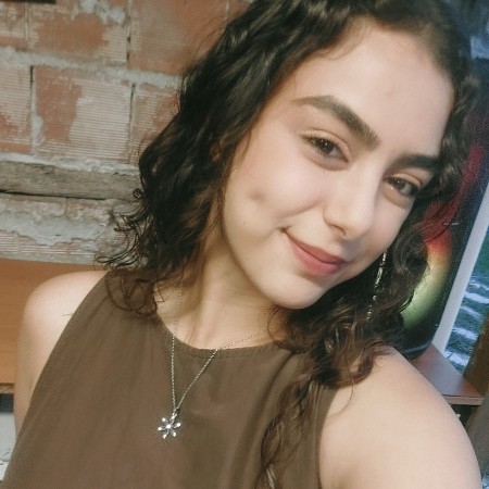 Kübra T.