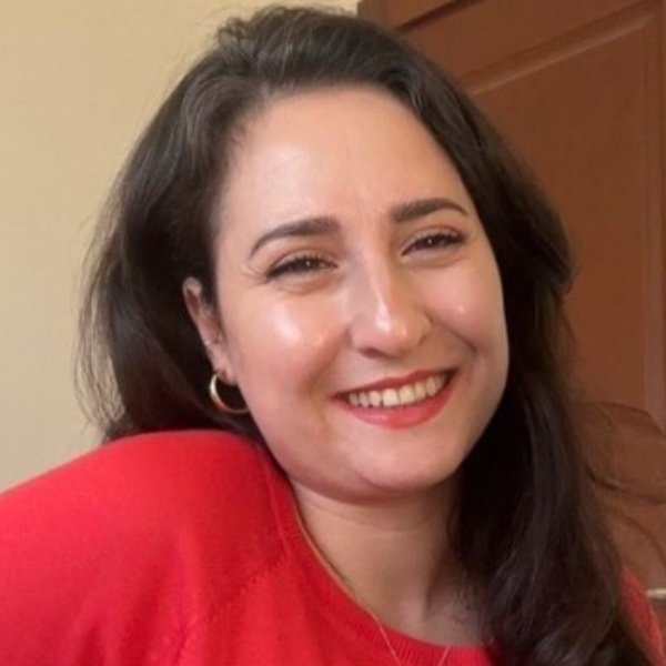 Nazan Ş.