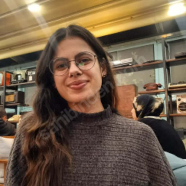 Melisa E.
