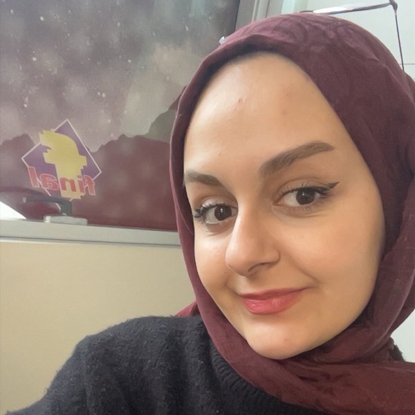 Esma K.