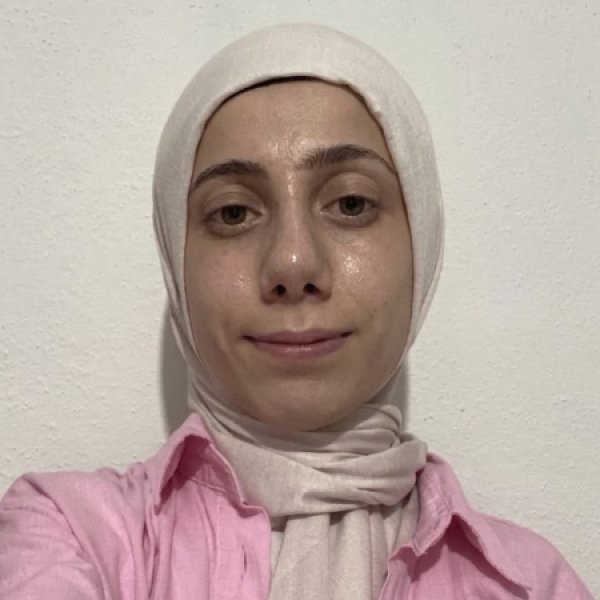 Hilal Nur G.