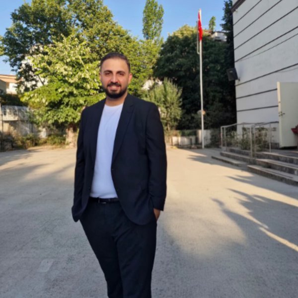 Ahmet Ç.
