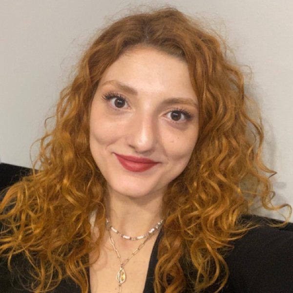 İrem Ö.
