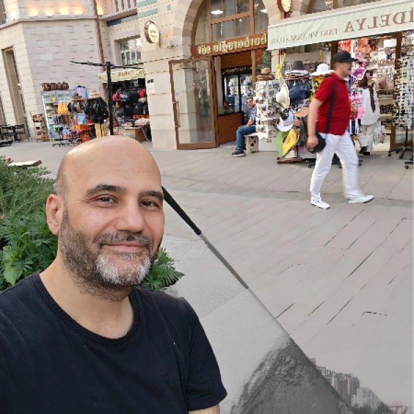 Suat Ç.