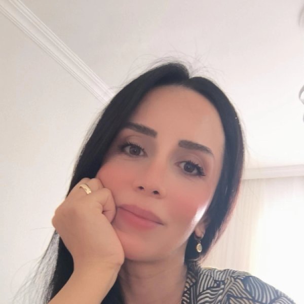 Ebru Y.