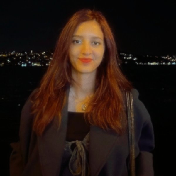 Yeşim Ç.