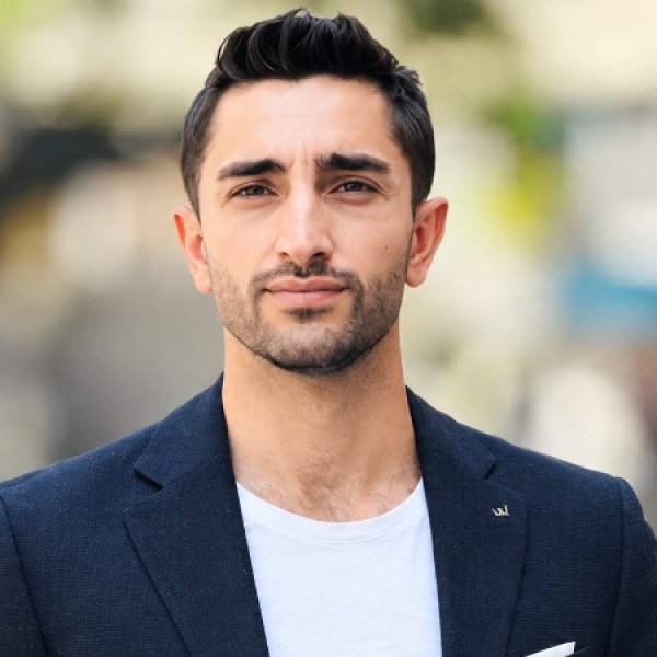 Emrah K.