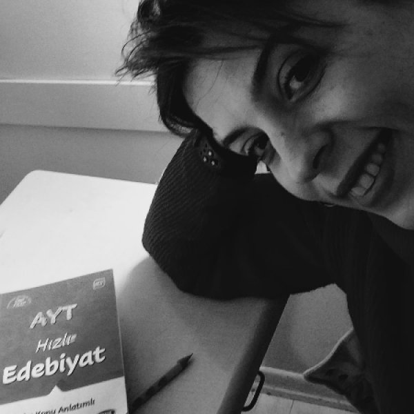 Şenay H.