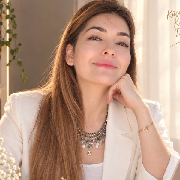 Ayşen S.